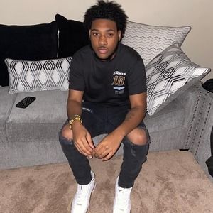 Meet your Posher, Justin